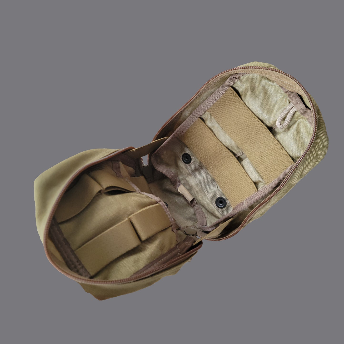 Paraclete medical pouch